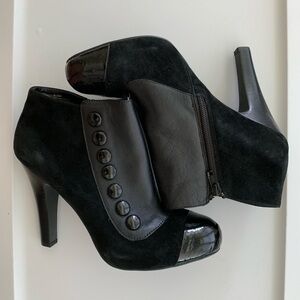 Gianni Bini Suede and leather Booties